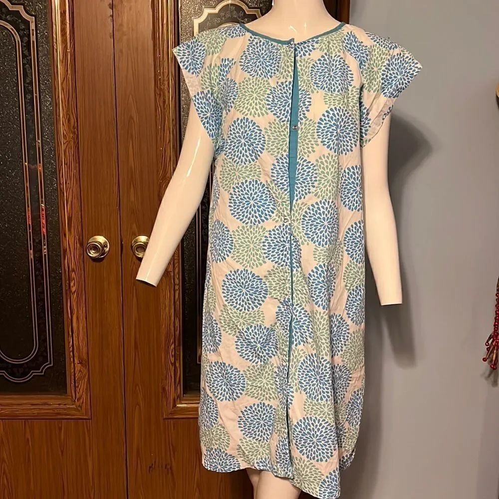 Gown